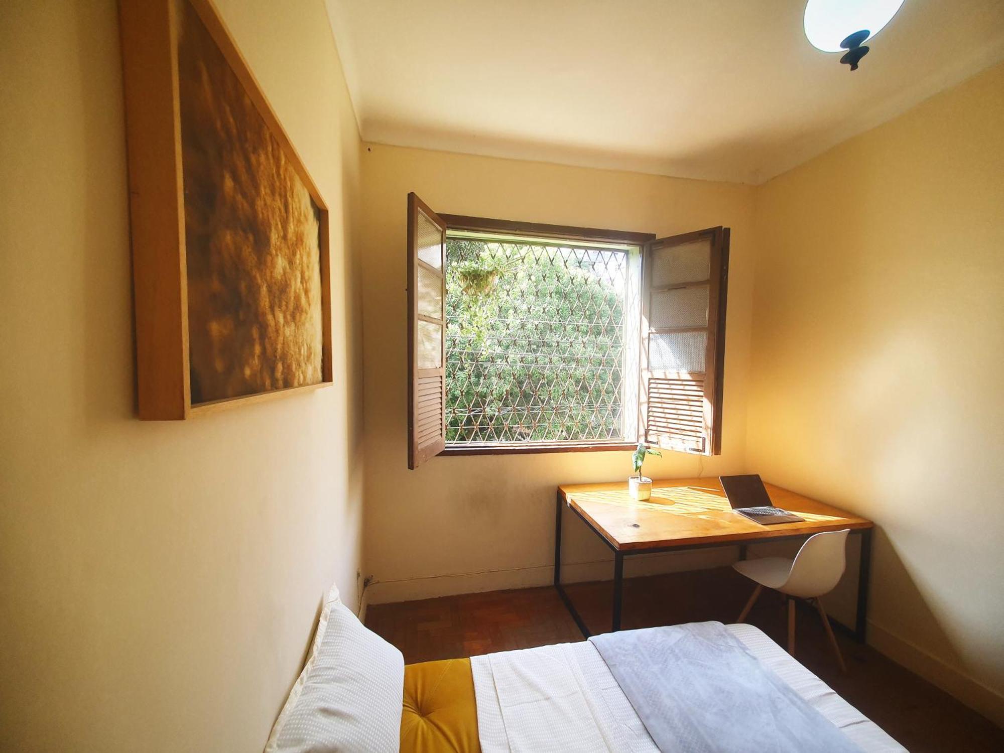 Quarto Casal Com Janela Casa Caramel Belo Horizonte Eksteriør bilde